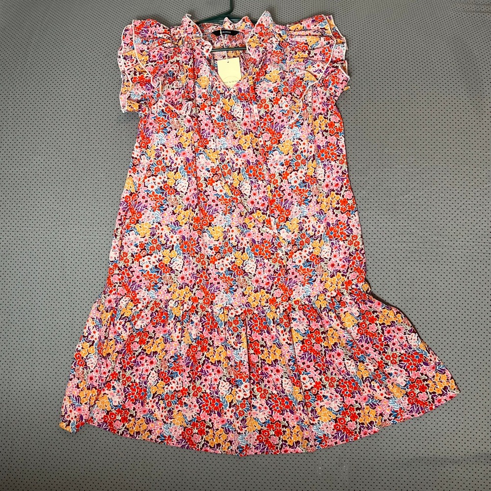 Boutique NWT Women's Small multi-colored Floral Print Mini Dress, Ruffle Sleeve